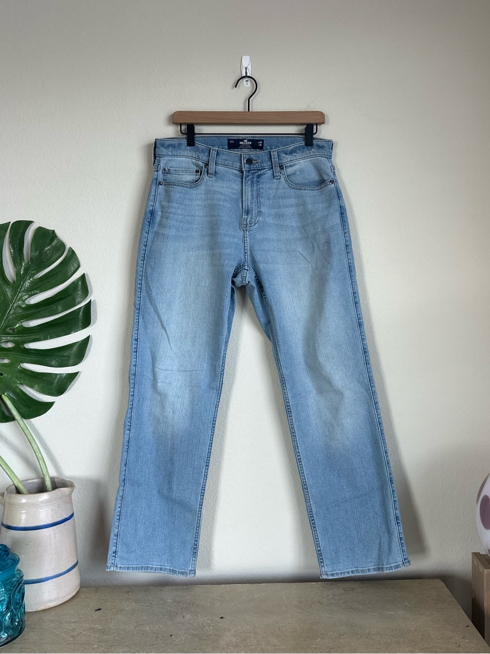 Hollister Men’s Athletic Straight Stretch Jeans